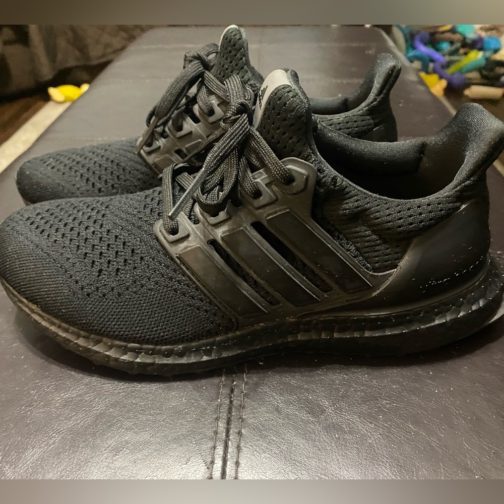 Women’s 6.5 black Ultraboost. Worn ONCE!